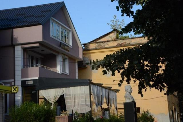 Royal Hotel Peshkopi Albania Εξωτερικό φωτογραφία